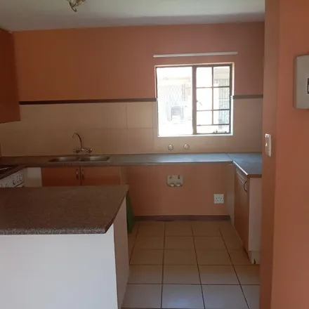 Image 3 - Blombos Crescent, Noordwyk, Gauteng, 1687, South Africa - Apartment for rent