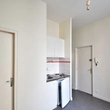 Image 6 - 2 Boulevard du Roi René, 49100 Angers, France - Apartment for rent