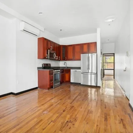 Image 2 - 1178 Dean Street, New York, NY 11216, USA - House for rent