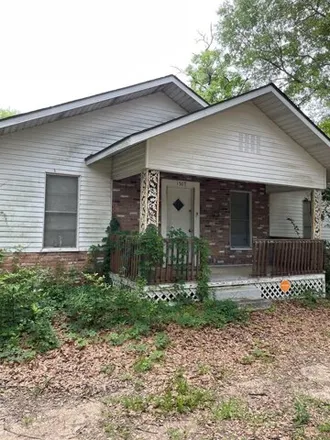 Buy this 4 bed house on 1505 Pershing Avenue in Lufkin, TX 75904