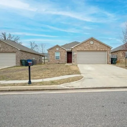 Buy this 3 bed house on Northeast 8th Terrace in Midwest City, OK 73020
