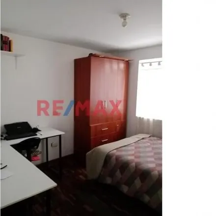 Image 1 - Colegio Manuel Ramirez Barinaga, Avenida San Juan 888, San Juan de Miraflores, Lima Metropolitan Area 15804, Peru - Apartment for rent