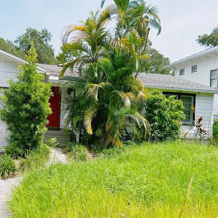 Buy this 3 bed house on 3213 West Fair Oaks Avenue in Tampa, FL 33608