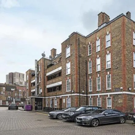 Buy this 2 bed apartment on Barnett House in Bell Lane, Spitalfields