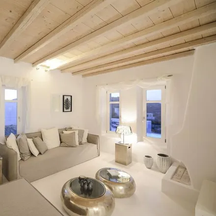 Rent this 3 bed house on Agios Ioannis in Όρμου Αγίου Ιωάννου - Μυκόνου, Agios Ioannis Diakoftis