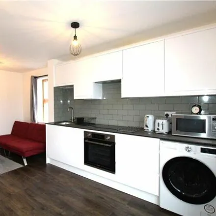 Rent this 2 bed room on Hamilton Road in London, SW19 1EY