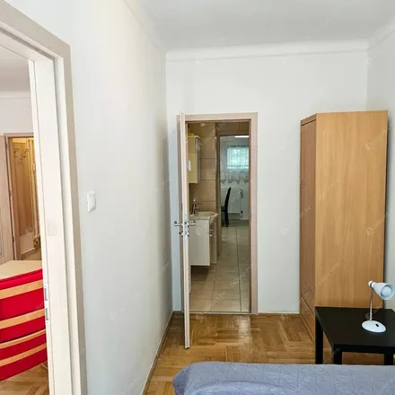 Rent this 1 bed apartment on Hunyadi Mátyás Általános Iskola in Budapest, Karikás Frigyes utca 3