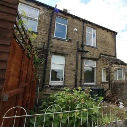 Buy this 2 bed townhouse on Bradford Road Wolseley Street in Bradford Road, Bradford