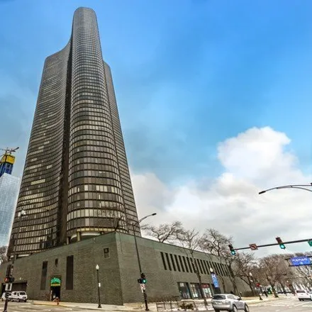 Rent this 3 bed condo on Lake Point Tower in 505 North Lake Shore Drive, Chicago