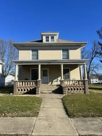 Buy this 4 bed house on 1225 East 3rd Street in Sterling, IL 61081