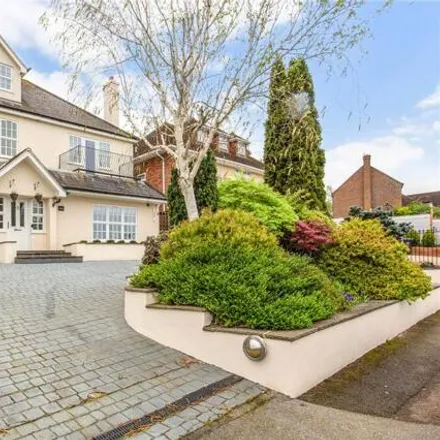 Image 1 - Birnam Lodge, Nursery Road, Loughton, IG10 4EF, United Kingdom - House for sale