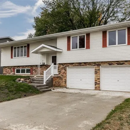 Buy this 4 bed house on 2891 29th Avenue in Marion, IA 52302