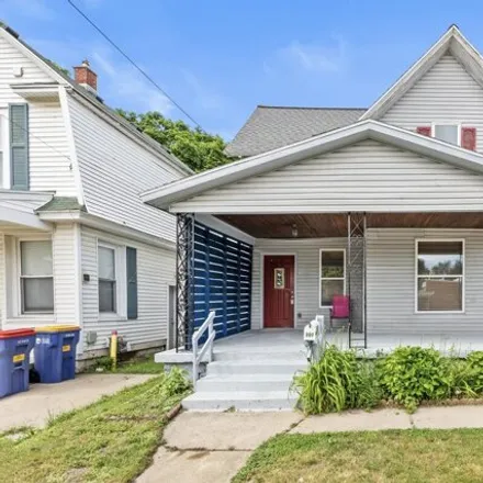 Buy this 4 bed house on 307 Ann St Ne in Grand Rapids, Michigan