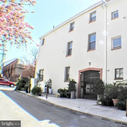 Image 4 - 2304 Naudain St Unit C, Philadelphia, Pennsylvania, 19146 - Apartment for rent