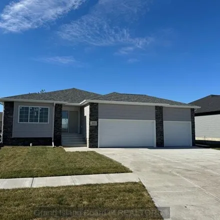Buy this 3 bed house on Stonewood Avenue in Grand Island, NE 68803