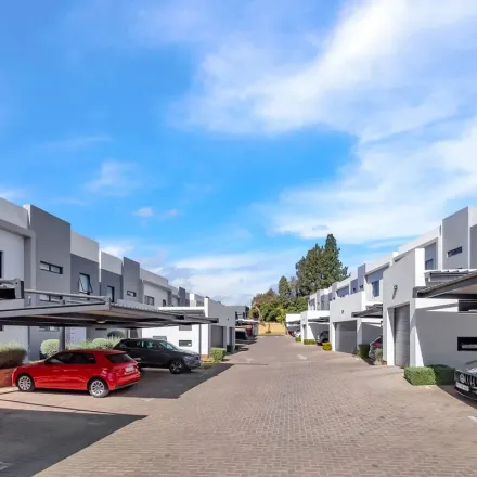 Image 7 - Edward Rubenstein Drive, Sandown, Sandton, 2031, South Africa - Apartment for rent