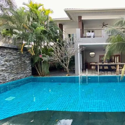 Buy this 6 bed house on Ban Ton Hai in Beaufort 1 Alley 5, Beaufort 1