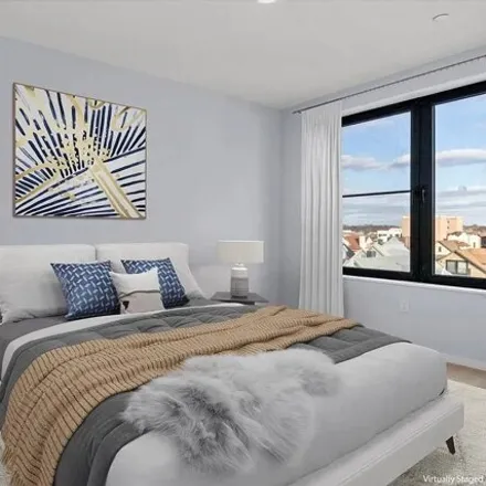 Image 7 - 2660 East 18th Street, New York, NY 11235, USA - Condo for sale