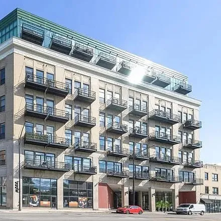 Buy this 2 bed house on Paramount Lofts Condominium in 1645 West Ogden Avenue, Chicago