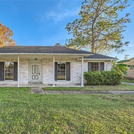 Image 2 - 517 Mary Ann Drive, Friendswood, TX 77546, USA - House for sale