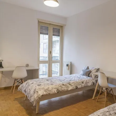 Rent this 4 bed room on Via Savona