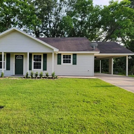 Buy this 2 bed house on 221 Roosevelt Drive in Silsbee, TX 77656