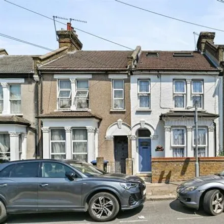 Buy this 5 bed townhouse on Bolton Road in London, NW10 4BG