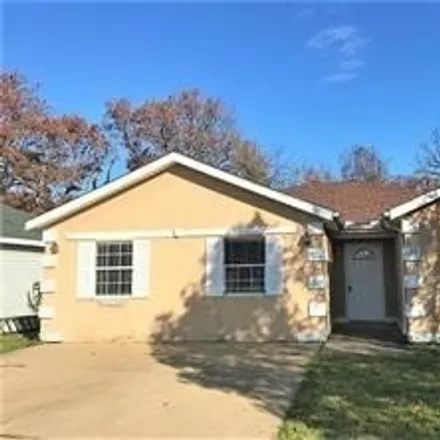 Rent this 4 bed house on 505 Forest Drive in Rogers, AR 72756