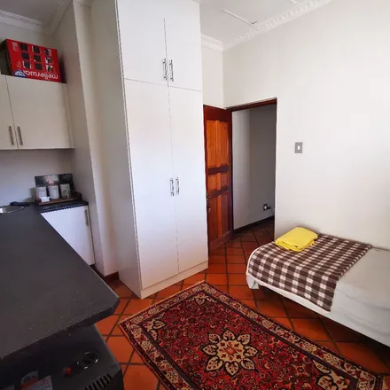 Rent this 4 bed apartment on 372 King's Highway in Menlo Park, Pretoria