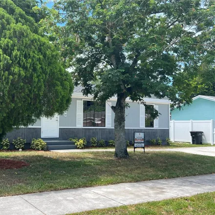 Rent this 3 bed house on 261 Elaine Circle East in West Palm Beach, FL 33409