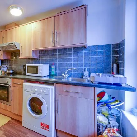 Image 3 - Tomlin House, Orchard Street, Harbledown, CT2 8AP, United Kingdom - Apartment for rent