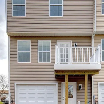 Rent this 3 bed apartment on 8 Heights Avenue in Parkville, Penn Township