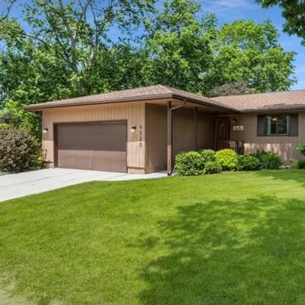 Buy this 3 bed house on 8022 Greenbelt Drive in Urbandale, IA 50322