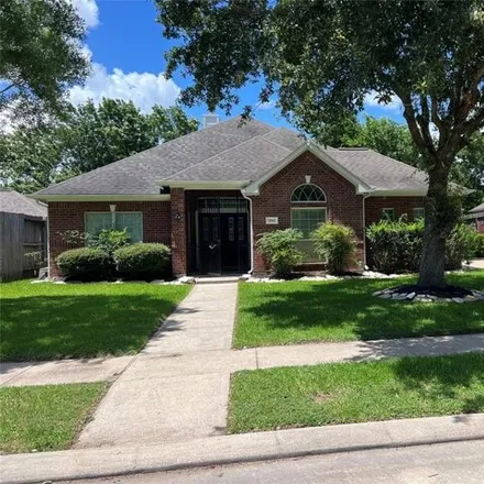 Rent this 3 bed house on 5905 Sawyer Dr in Pearland, Texas