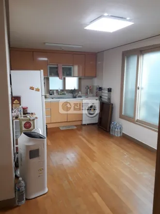Rent this 2 bed apartment on 서울특별시 서대문구 연희동 133-8