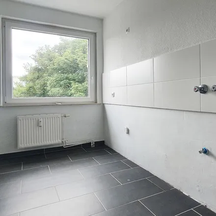 Rent this 2 bed apartment on Am Waldesrand 4 in 58093 Hagen, Germany
