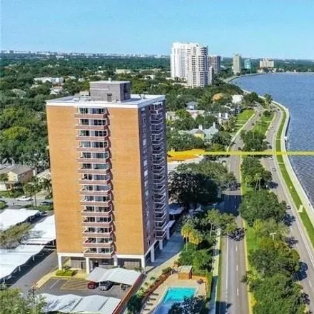 Buy this 1 bed condo on 2934 West Bayview Avenue in Tampa, FL 33611