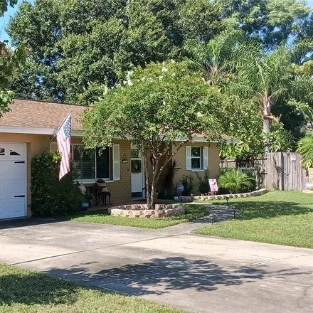 Buy this 3 bed house on 2438 Brentwood Drive in Clearwater, FL 34624