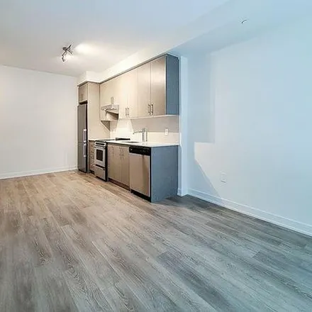 Image 2 - Kiwi Condos, 212 King William Street, Hamilton, ON L8R 3P2, Canada - Apartment for rent