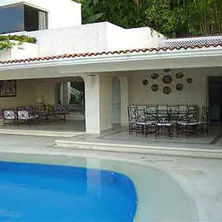 Rent this 5 bed apartment on Calle Vientos Galernos in Fraccionamiento Brisamar, 39300 Acapulco