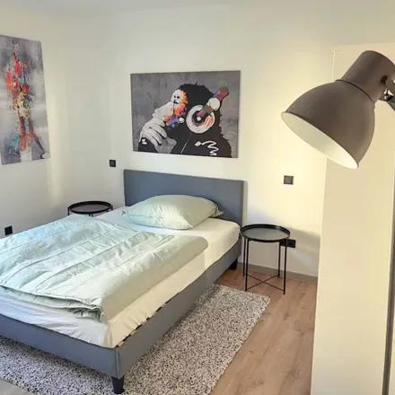 Rent this 1 bed room on Kettenhofweg 83 in 60325 Frankfurt, Germany