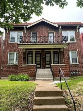 Rent this 1 bed condo on Maplewood Congregational Church in McCausland Avenue, Benton