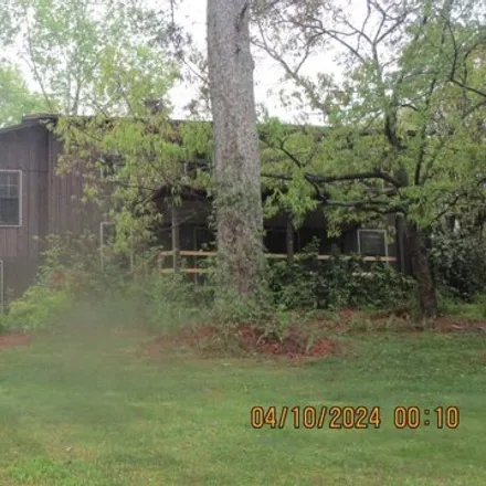 Buy this 4 bed house on 832 Lakeview Avenue Northwest in Cullman, AL 35055