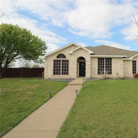 Rent this 4 bed house on 715 South Ridge Drive in Midlothian, TX 76065