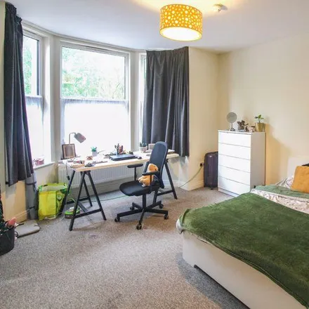 Rent this 1 bed room on Hardwick Grove in West Bridgford, NG2 5PG