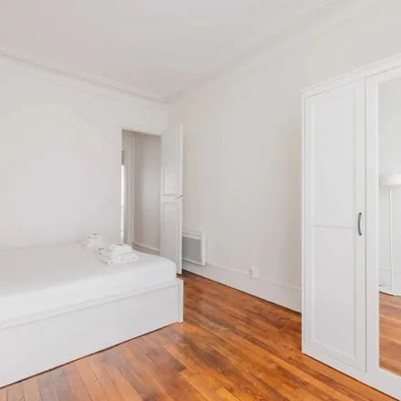 Image 3 - 2 Place Armand Carrel, 75019 Paris, France - Apartment for rent