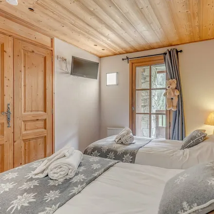 Rent this 5 bed house on 73320 Tignes