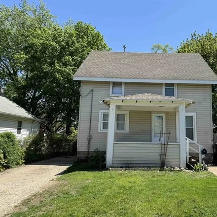 Buy this 3 bed house on 1765 Wisconsin Avenue in Beloit, WI 53511