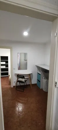 Rent this 3 bed room on 3 amigos in Rua da Fé, 1150-251 Lisbon