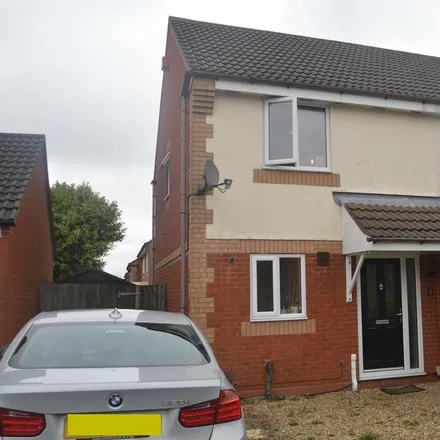 Rent this 2 bed townhouse on Witley Crescent in Little Fields, B69 1FF